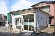 <h4>西都賀調剤薬局</h4>