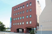 <h4>桜木マル薬局</h4>